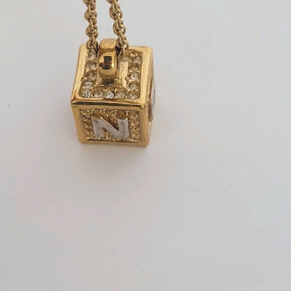 Nina Ricci Gold Necklace with Pendant - Picture 2 of 6